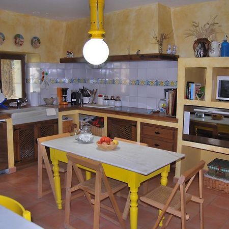 La Casa De San Gil Guest House Atienza Bagian luar foto