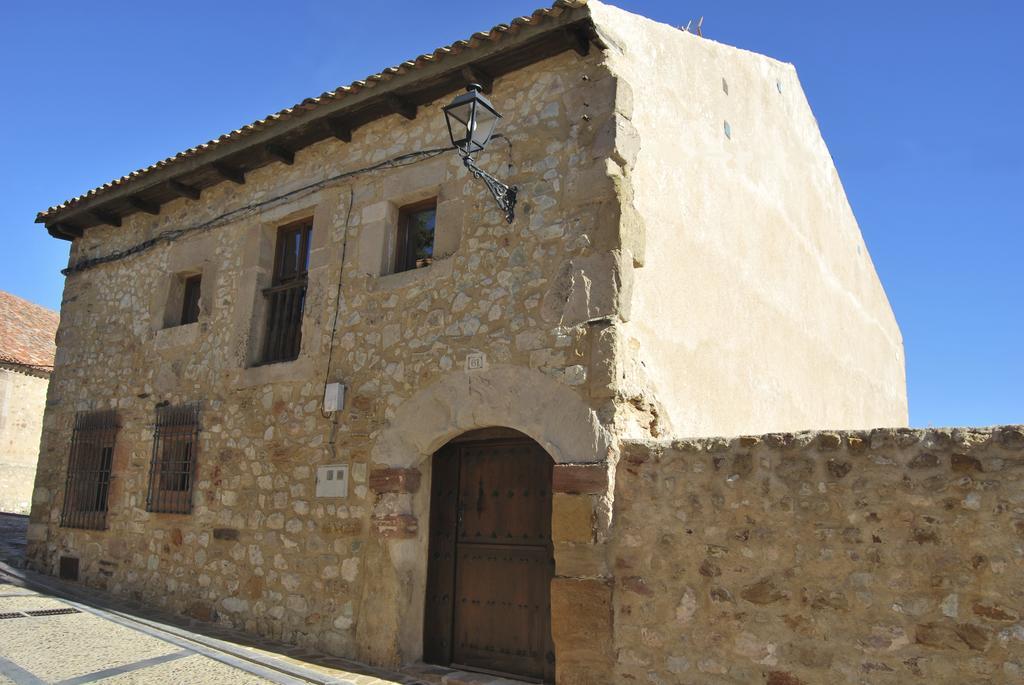 La Casa De San Gil Guest House Atienza Bagian luar foto