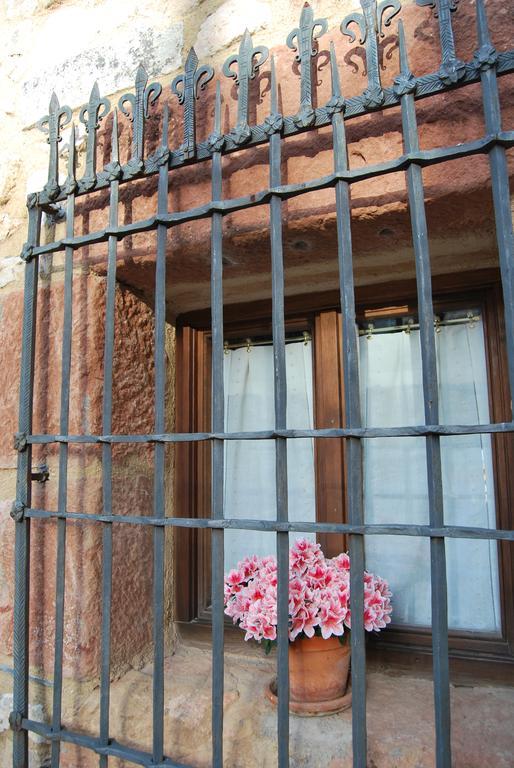 La Casa De San Gil Guest House Atienza Bagian luar foto